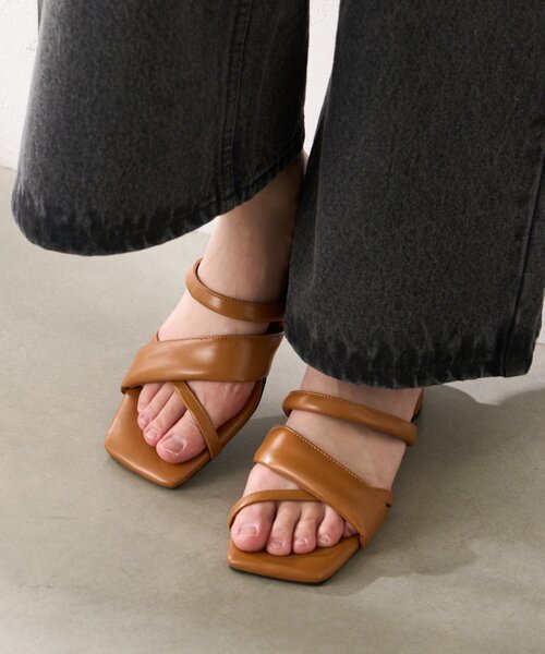 CIAOPANIC TYPY(チャオパニックティピー)の「フラットデザインサンダル(サンダル・レディース・キャメル/シルバー/ブラック・X-LARGE/LARGE/MEDIUM/SMALL)」の7枚目の写真