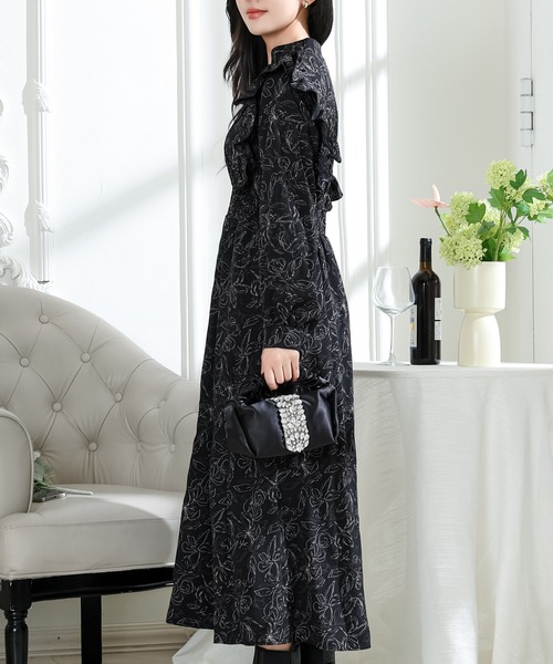 Lace Ladies(レースレディース)の「フラワー プリント フリル スタンドカラー ワンピース(ワンピース・レディース・ブラック/ベージュ/アイボリー・FREE/S)」の11枚目の写真
