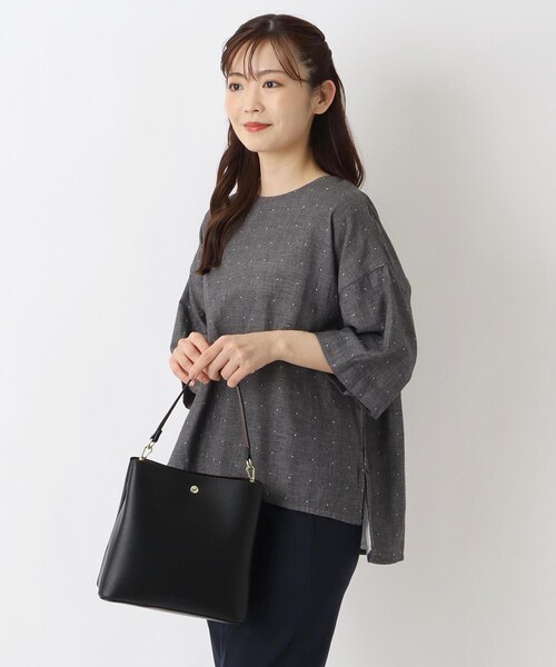one'sterrace（ワンズテラス）の「Legato Largo ツートン 2WAY縦型ショルダー（ショルダーバッグ・レディース・パープル系1/ベージュ系その他7/ブラック系8・99）」の14枚目の写真