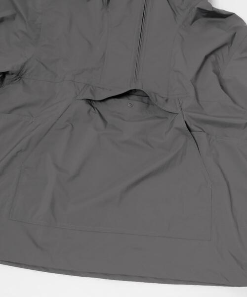 DAIWA PIER39（ダイワピア39）の「DAIWA PIER39　TECH TRAVEL ANORAK（マウンテンパーカー・メンズ・チャコールグレー/ブラック/グレー系その他・MEDIUM/LARGE/X-LARGE）」の8枚目の写真