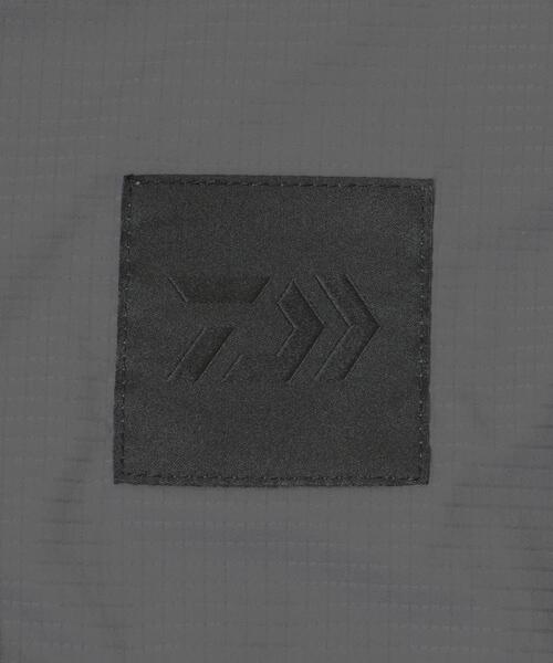 DAIWA PIER39（ダイワピア39）の「DAIWA PIER39　TECH TRAVEL ANORAK（マウンテンパーカー・メンズ・チャコールグレー/ブラック/グレー系その他・MEDIUM/LARGE/X-LARGE）」の13枚目の写真