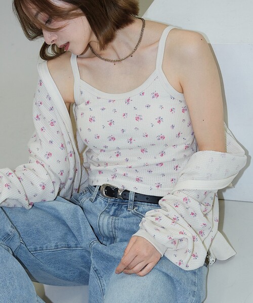 PUBLUX（パブリュクス）の「JEMORGAN/ジェーイーモーガン 花柄ワッフル カップ付 クロップドキャミソール　限定展開（キャミソール・レディース・ブルー/ピンク/パープル・ﾌﾘ-）」の3枚目の写真