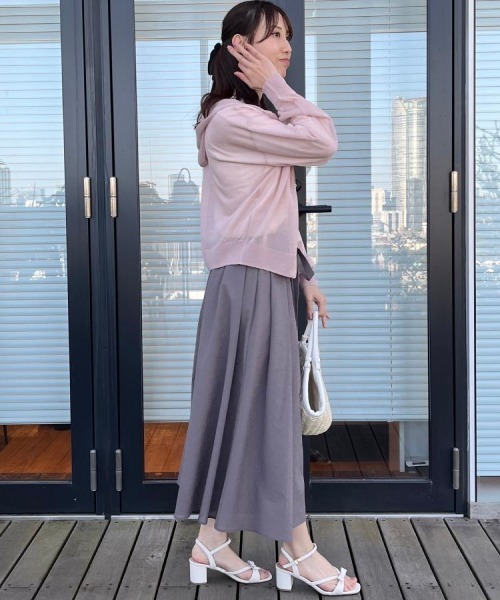 couture brooch(クチュールブローチ)の「【上品な透け感・大人カジュアル】シアージップアップフーディー(パーカー・レディース・ライトグレー/ブラック/ピンク/オフホワイト・42/38/40)」の18枚目の写真
