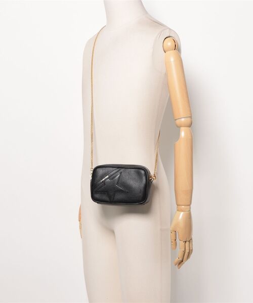 GOLDEN GOOSE(ゴールデングース)の「Star Bag ミニ レザー(ブラック) トーン・オン・トーンスター(ショルダーバッグ・レディース・ブラック・U)」の9枚目の写真