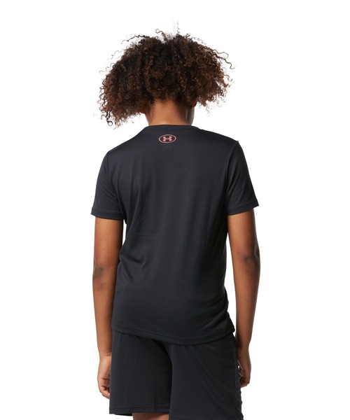 UNDER ARMOUR(アンダーアーマー)の「UAテック ショートスリーブ Tシャツ アンド ショーツ セット(トレーニング/キッズ)(Tシャツ/カットソー・キッズ・ブラック・150cm/140cm/160cm/130cm)」の3枚目の写真