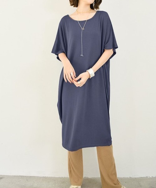 maison de LATIR(メゾンドラティール)の「ラフに着こなすロングTシャツ(Tシャツ/カットソー・レディース・ブラック/ピンク/カーキ/モカ/グリーン/グレー系その他・FREE)」の8枚目の写真