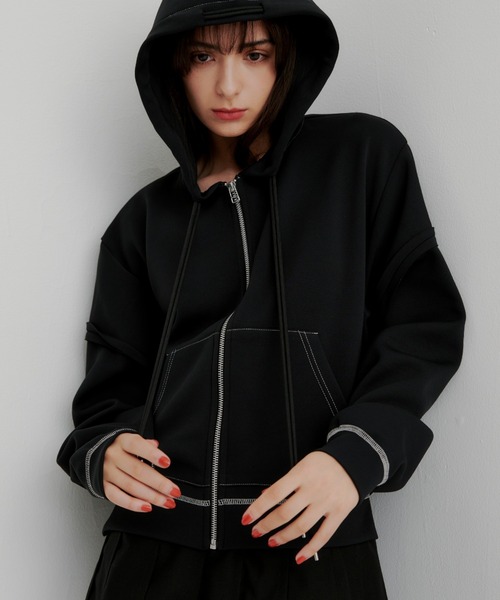 casane(カサネ)の「CASANE(カサネ)ダブルコードZIPパーカー(パーカー・レディース・ブラック/アイボリー・F)」の7枚目の写真