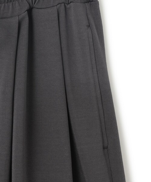 23区(ニジュウサンク)の「【接触冷感/洗える】ツイストコットンプレーティング ワイド パンツ(その他パンツ・レディース・グレー系/ブラウン系/ブラック系・38)」の6枚目の写真