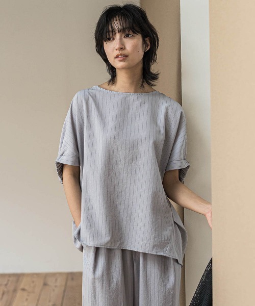 MAYSON GREY(メイソングレイ)の「タンブラーブッチャードルマンブラウス≪手洗い可能 / セットアップ対応≫(シャツ/ブラウス・レディース・ブルー/ブラック/グレー系その他/ライトグレー/チャコールグレー/ブラウン・M)」の5枚目の写真