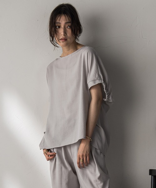 MAYSON GREY(メイソングレイ)の「タンブラーブッチャードルマンブラウス≪手洗い可能 / セットアップ対応≫(シャツ/ブラウス・レディース・ブルー/ブラック/グレー系その他/ライトグレー/チャコールグレー/ブラウン・M)」の4枚目の写真