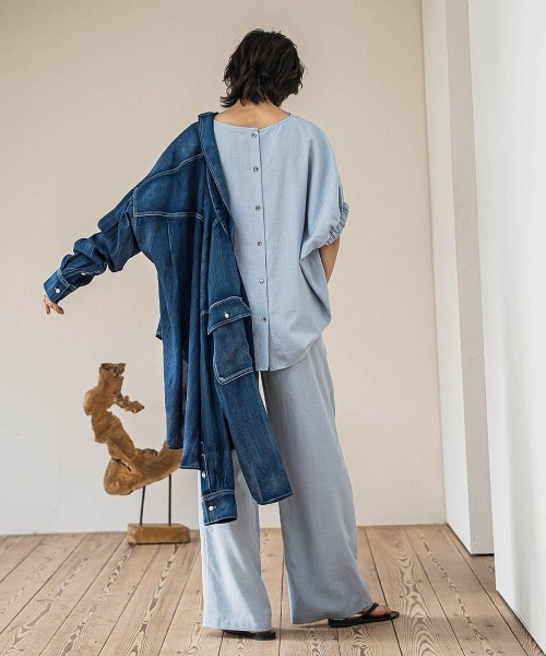 MAYSON GREY(メイソングレイ)の「タンブラーブッチャードルマンブラウス≪手洗い可能 / セットアップ対応≫(シャツ/ブラウス・レディース・ブルー/ブラック/グレー系その他/ライトグレー/チャコールグレー/ブラウン・M)」の13枚目の写真