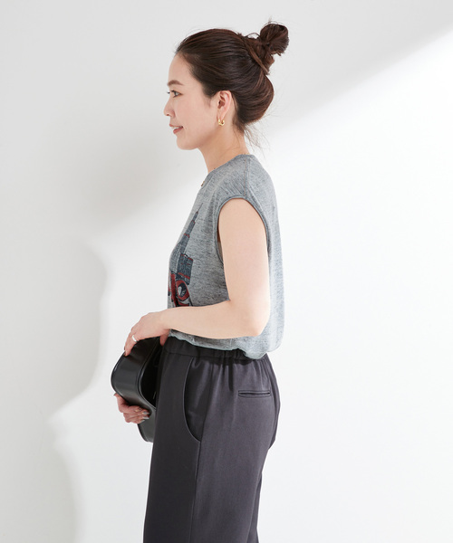 Russell Athletic（ラッセルアスレティック）の「RUSSELL ATHLETIC / ラッセル・アスレティック Local Souvenir Sleevele（Tシャツ/カットソー・レディース・ブルー/チャコールグレー/アイボリー・MEDIUM）」の9枚目の写真