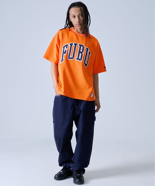 FUBU（ フブ）の「FUBU フブ ブランド カレッジ ロゴ 刺繍 アメカジ メッシュ レター クルーネック 半袖 Tシャツ ティーシャツ（Tシャツ/カットソー・メンズ・ブラック/オレンジ/ホワイト・M/L/XL/XXL）」の5枚目の写真