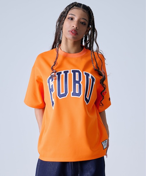 FUBU（ フブ）の「FUBU フブ ブランド カレッジ ロゴ 刺繍 アメカジ メッシュ レター クルーネック 半袖 Tシャツ ティーシャツ（Tシャツ/カットソー・メンズ・ブラック/オレンジ/ホワイト・M/L/XL/XXL）」の6枚目の写真