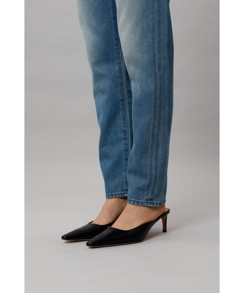 CINOH（チノ）の「HI-WAIST SLIM STRAIGHT（デニムパンツ・レディース・ダークブルー/ライトブルー・24/25/26）」の18枚目の写真