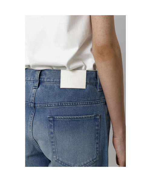 CINOH（チノ）の「HI-WAIST SLIM STRAIGHT（デニムパンツ・レディース・ダークブルー/ライトブルー・24/25/26）」の19枚目の写真