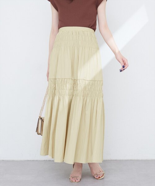 natural couture(ナチュラルクチュール)の「【WEB限定】シャーリングティアードスカート(スカート・レディース・ブラック/イエロー/オフホワイト・FREE)」の19枚目の写真