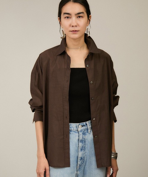 SALON adam et rope'(サロン アダム エ ロペ)の「Shuttlenotesワッシャーローンウォッシュドシャツ(シャツ/ブラウス・レディース・ブラウン/サックスブルー/オフホワイト・FREE)」の4枚目の写真