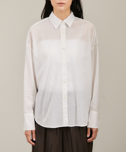 SALON adam et rope'(サロン アダム エ ロペ)の「Shuttlenotesワッシャーローンウォッシュドシャツ(シャツ/ブラウス・レディース・ブラウン/サックスブルー/オフホワイト・FREE)」の11枚目の写真