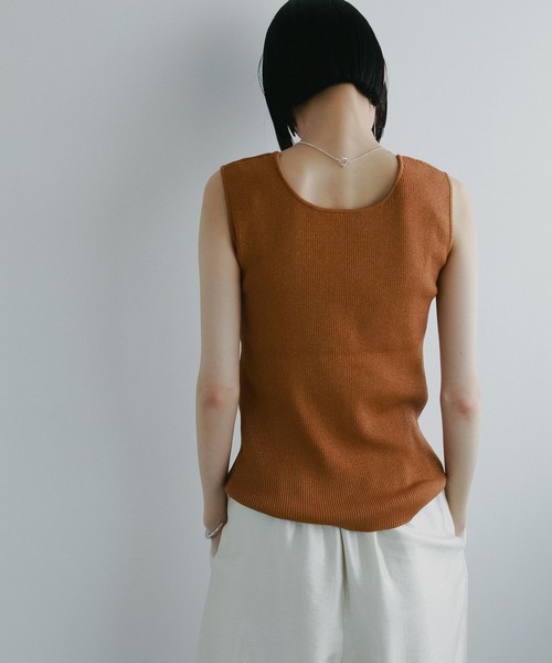 A part by(アパートバイ)の「ラメニットタンクトップ(タンクトップ・レディース・ライトベージュ/オレンジ/ライトブラウン/ホワイト系その他5・FREE)」の8枚目の写真