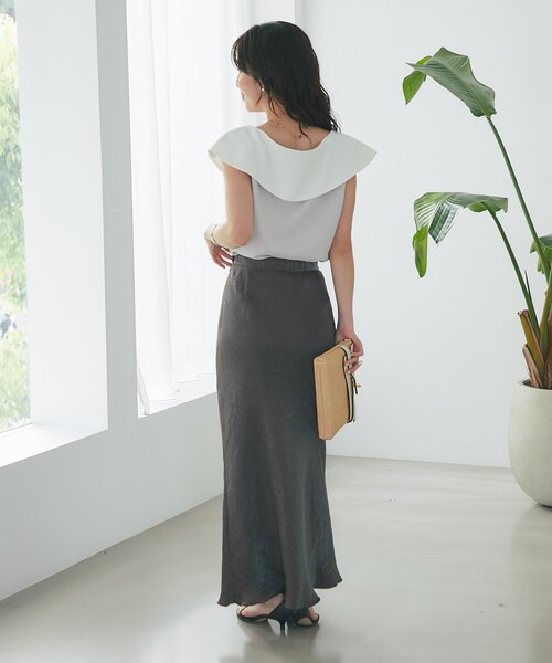 La boutique BonBon(ラブティックボンボン)の「アシメビッグカラーブラウス(シャツ/ブラウス・レディース・ライトグレー/ネイビー・FREE)」の14枚目の写真