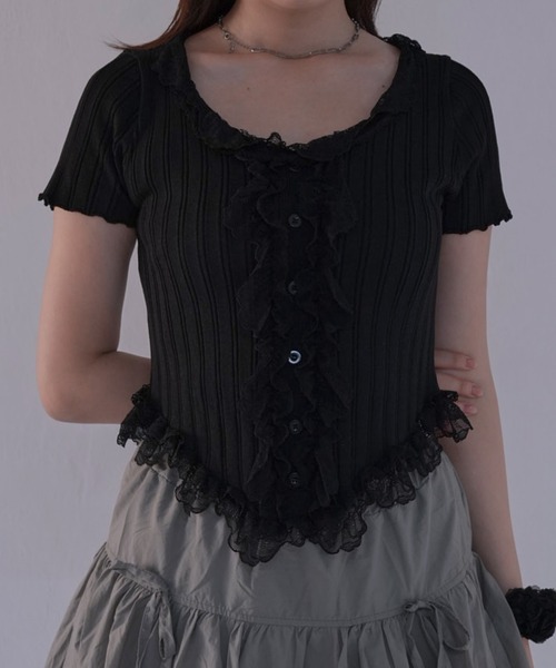 Uenui（ウニュイ）の「【 cunii 】 フリルレースリブカーデトップス（Tシャツ/カットソー・レディース・ホワイト/ブラック/ベージュ系/グリーン/ピンク・FREE）」の3枚目の写真