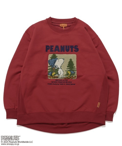 KRIFF MAYER Lady's Collection（クリフメイヤーレディースコレクション）の「サガラ刺繍スヌーピー裏起毛スウェット（スウェット・レディース・チャコール/パープル/レッド/カラフル/ナチュラル・MEDIUM/LARGE）」の4枚目の写真