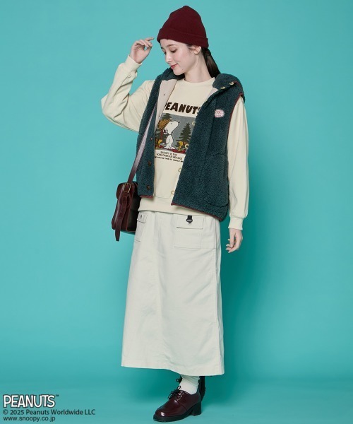 KRIFF MAYER Lady's Collection（クリフメイヤーレディースコレクション）の「サガラ刺繍スヌーピー裏起毛スウェット（スウェット・レディース・チャコール/パープル/レッド/カラフル/ナチュラル・MEDIUM/LARGE）」の7枚目の写真