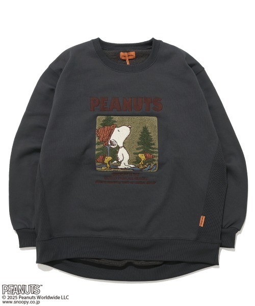 KRIFF MAYER Lady's Collection（クリフメイヤーレディースコレクション）の「サガラ刺繍スヌーピー裏起毛スウェット（スウェット・レディース・チャコール/パープル/レッド/カラフル/ナチュラル・MEDIUM/LARGE）」の13枚目の写真