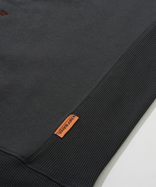 KRIFF MAYER Lady's Collection（クリフメイヤーレディースコレクション）の「サガラ刺繍スヌーピー裏起毛スウェット（スウェット・レディース・チャコール/パープル/レッド/カラフル/ナチュラル・MEDIUM/LARGE）」の18枚目の写真