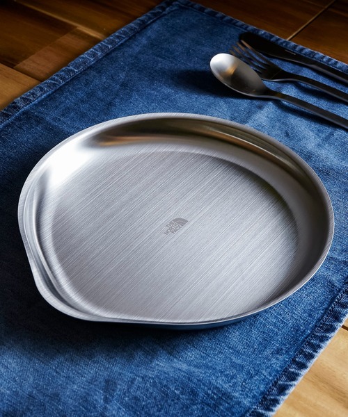 【新品未使用】THE NORTH FACE Plate プレート 4個セット The North Face Cutlery Land Arms Plate, Silver, One Size : Amazon