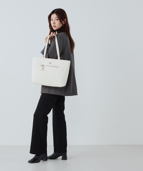 PAUL & JOE ACCESSOIRES（ポールアンドジョーアクセソワ）の「PAUL & JOE ACCESSOIRES (ポール＆ジョーアクセソワ)トートバッグ PJA-B1260 キルティング（トートバッグ・レディース・ピンク/ブラック/アイボリー・FREE）」の22枚目の写真