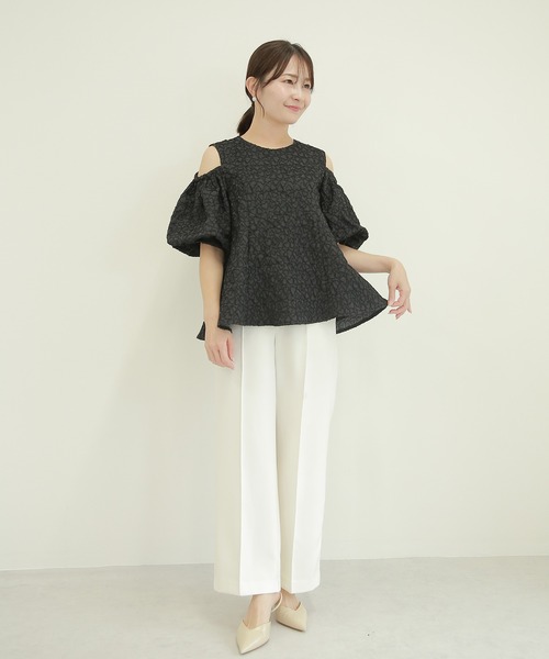 Fit more(フィットモア)の「ハートジャガードオフショルダーブラウス(シャツ/ブラウス・レディース・クリーム/ピンク/ブラック・FREE)」の10枚目の写真