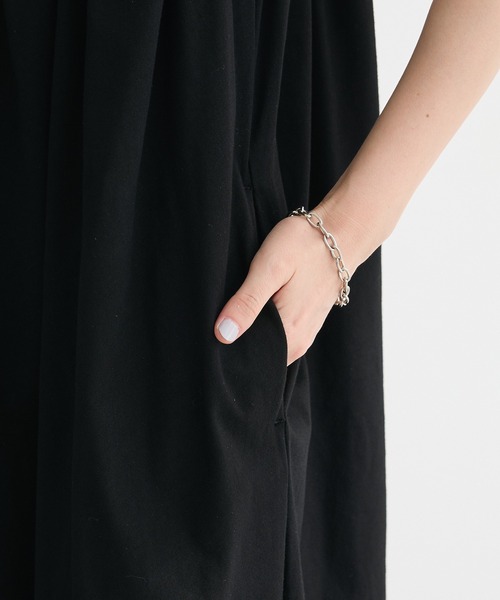 Sugar spoon（シュガースプーン）の「・SUGAR SPOON ギャザーノースリーブワンピ（ワンピース・レディース・カーキ/チャコールグレー/オフホワイト・FREE）」の12枚目の写真