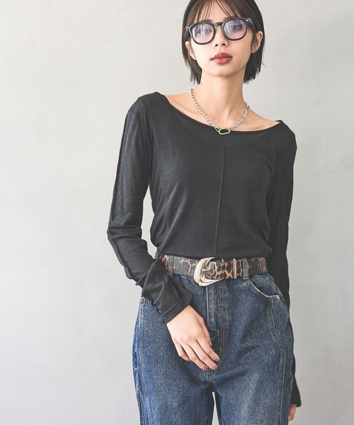 PAGEBOY（ページボーイ）の「アウトシームシアーロングスリーブ（Tシャツ/カットソー・レディース・オフホワイト/グレー/ブラック/マスタード/レッド・FREE）」の3枚目の写真