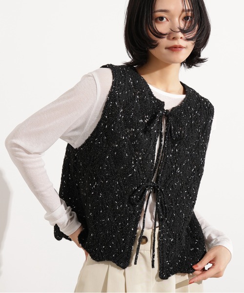 N.(N. Natural Beauty Basic)(エヌエヌナチュラルビューティーベーシック)の「ラメネップ透かし編みジレ(ベスト・レディース・ベージュ/オフホワイト/ブラック・MEDIUM)」の3枚目の写真