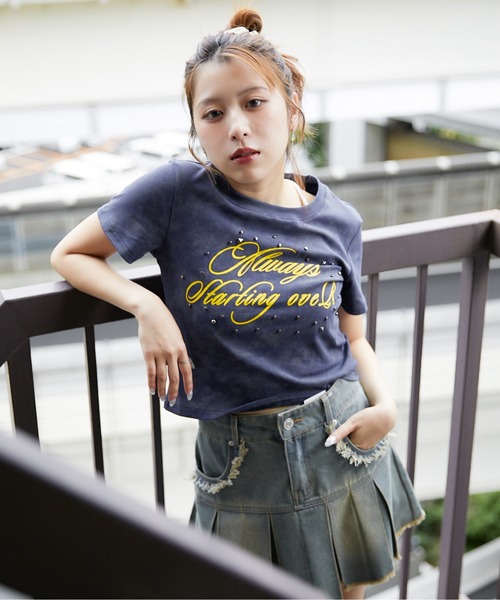 GORGE(ゴージ)の「《スタッズ×ロゴアート》ムラ感Tシャツ/エモ映えモード(Tシャツ/カットソー・レディース・ネイビー/ブラック/ブラウン・F)」の9枚目の写真