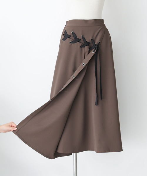 kOhAKU（コハク）の「『ハトメレースアップスカート』（スカート・レディース・モカ/ブラック・2/1）」の5枚目の写真