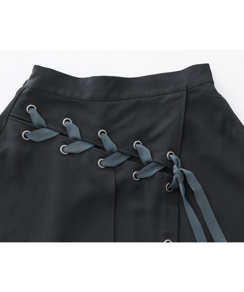 kOhAKU（コハク）の「『ハトメレースアップスカート』（スカート・レディース・モカ/ブラック・2/1）」の3枚目の写真