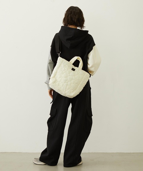 MILKFED.（ミルクフェド）の「HEART QUILTED BAG（ショルダーバッグ・レディース・オフホワイト/ピンク/ネイビー・ONE SIZE）」の14枚目の写真