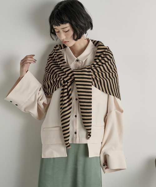 THE YOn（ザヨン）の「ウールトライアングルストール（ストール/ショール・レディース・ブラウン/ベージュ/ブラック/ホワイト×ブラック・FREE）」の4枚目の写真