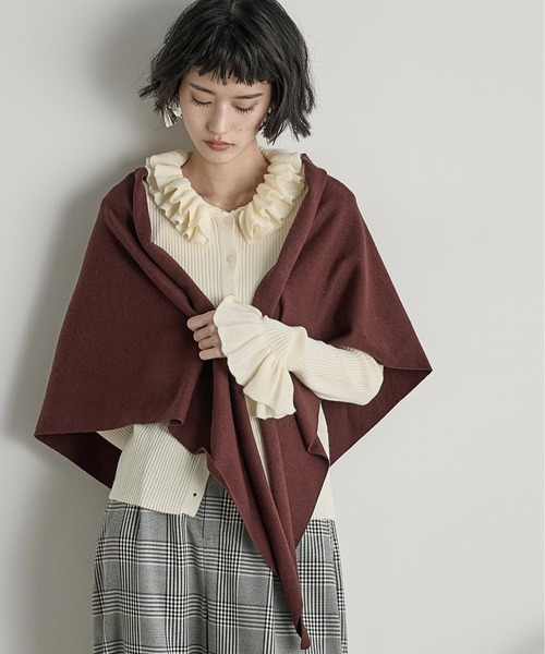 THE YOn（ザヨン）の「ウールトライアングルストール（ストール/ショール・レディース・ブラウン/ベージュ/ブラック/ホワイト×ブラック・FREE）」の2枚目の写真