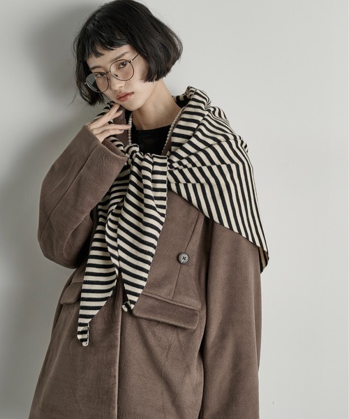 THE YOn（ザヨン）の「ウールトライアングルストール（ストール/ショール・レディース・ブラウン/ベージュ/ブラック/ホワイト×ブラック・FREE）」の8枚目の写真