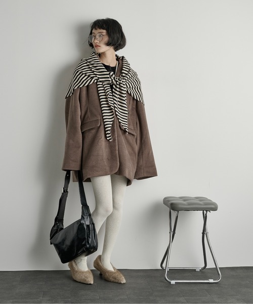 THE YOn（ザヨン）の「ウールトライアングルストール（ストール/ショール・レディース・ブラウン/ベージュ/ブラック/ホワイト×ブラック・FREE）」の13枚目の写真