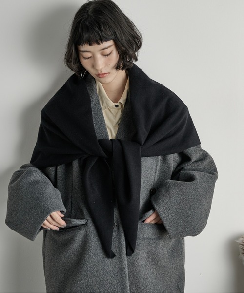 THE YOn（ザヨン）の「ウールトライアングルストール（ストール/ショール・レディース・ブラウン/ベージュ/ブラック/ホワイト×ブラック・FREE）」の18枚目の写真