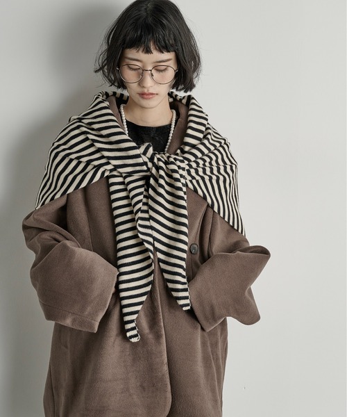 THE YOn（ザヨン）の「ウールトライアングルストール（ストール/ショール・レディース・ブラウン/ベージュ/ブラック/ホワイト×ブラック・FREE）」の7枚目の写真