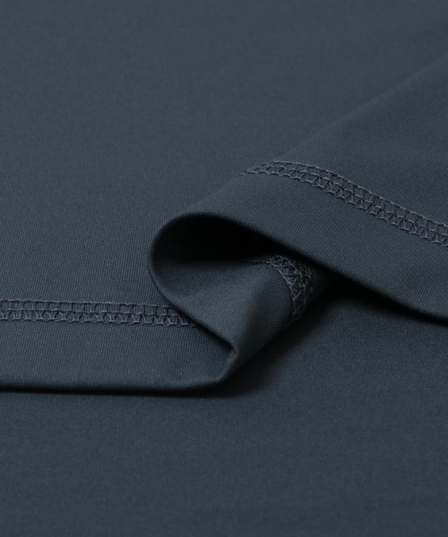 NANGA（ナンガ）の「『別注』NANGA×URBAN RESEARCH RASH GUARD LONG-SLEEVE（Tシャツ/カットソー・メンズ・ブラック/チャコールグレー・LARGE/MEDIUM）」の12枚目の写真