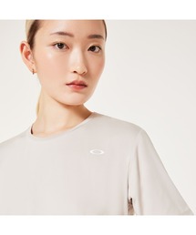 OAKLEY（オークリー）の「オークリー RADIANT QD OP TEE 9.0/ Tシャツ/UPF50+/紫外線対策/吸汗速乾/抗菌防臭/レディース/スポーツ・トレーニング/ OAKLEY（Tシャツ/カットソー）」