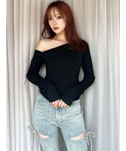 RESEXXY（リゼクシー）の「ワンショルネックTシャツ（Tシャツ/カットソー・レディース・ブラック/ホワイト/ピンク・FREE）」の5枚目の写真