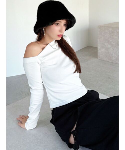 RESEXXY（リゼクシー）の「ワンショルネックTシャツ（Tシャツ/カットソー・レディース・ブラック/ホワイト/ピンク・FREE）」の10枚目の写真